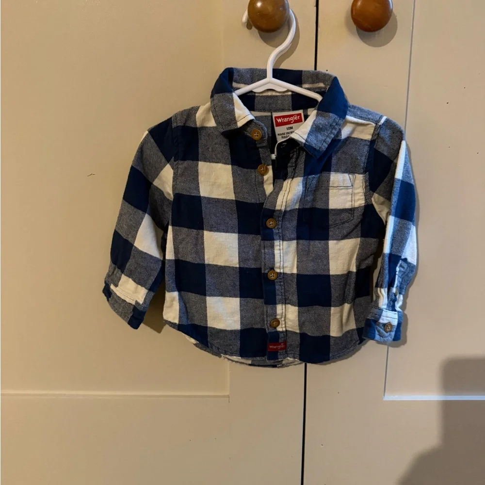 Wrangler Navy and White Plaid Button-Down Shirt